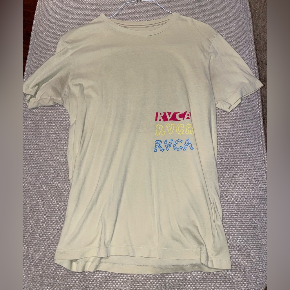 Standard Wash RVCA tee